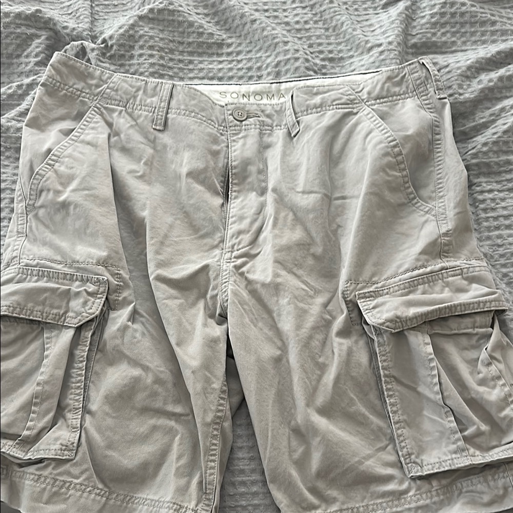 Sonoma Gray Cargo Shorts with Utility Design